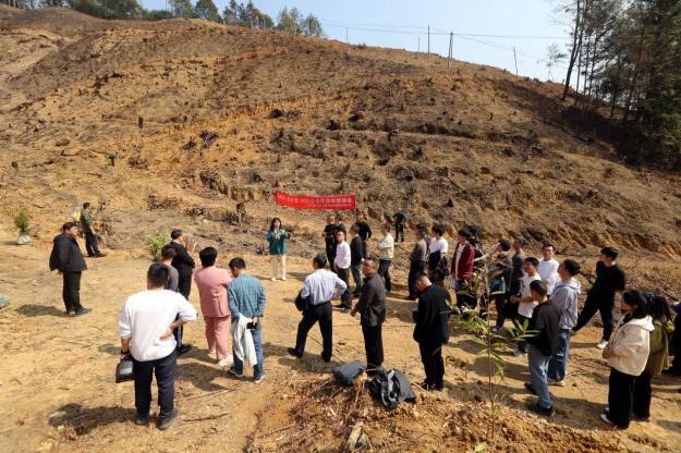 不負春光好，搶播萬畝林 ——將樂縣村企合作造林工作現場會在福建金森召開
